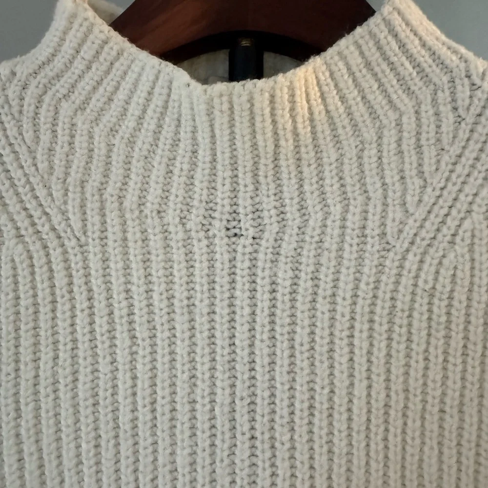 LOFT Chic Cream Women's Turtleneck Sweater US M